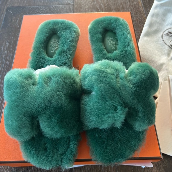 HERMES ORAN - WINTER 2023 COLLECTION - Picture 2 of 5